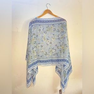 Soft Floral-Print Poncho- Light blue